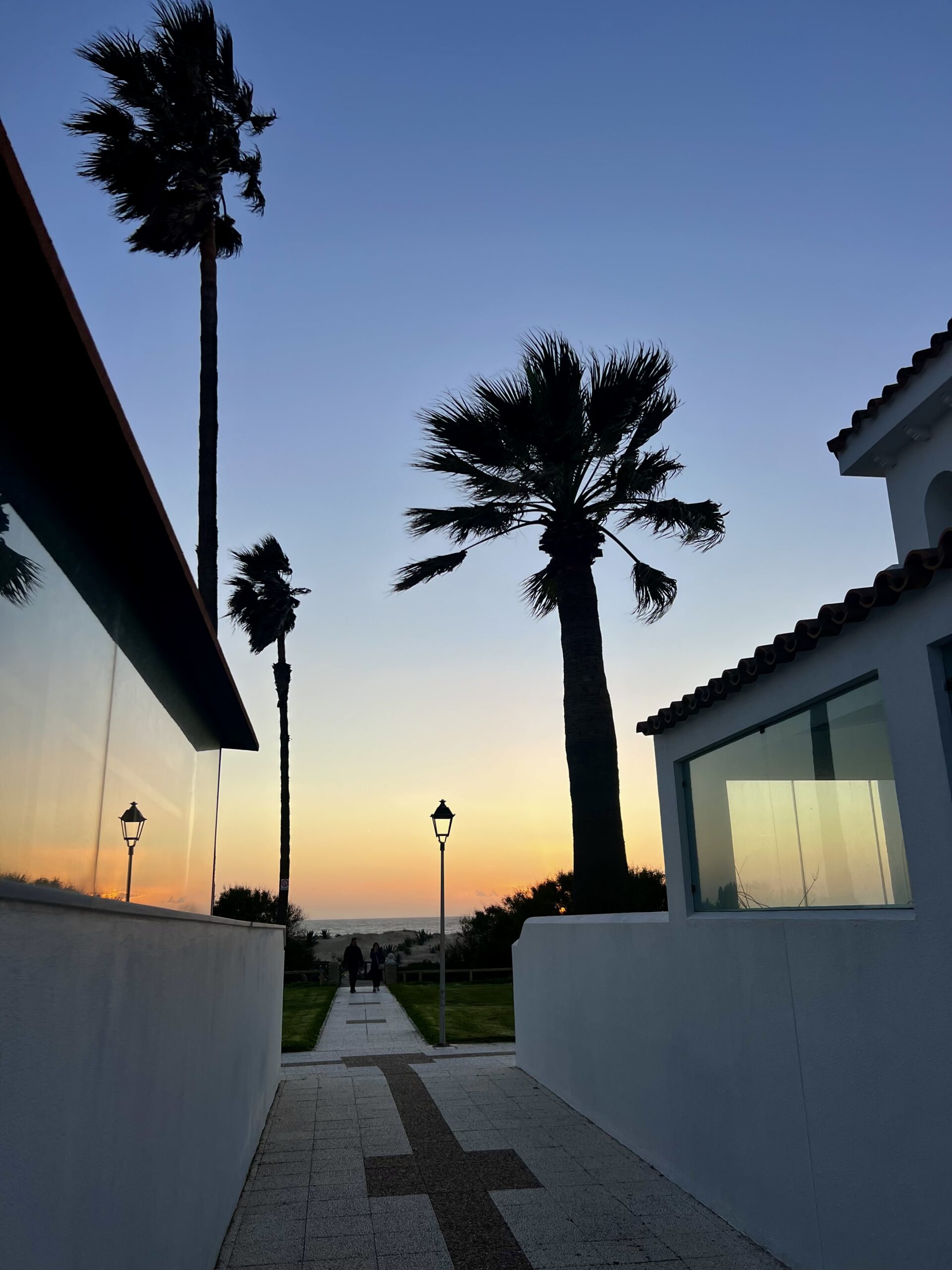 Imeline päikseloojang Cádizis